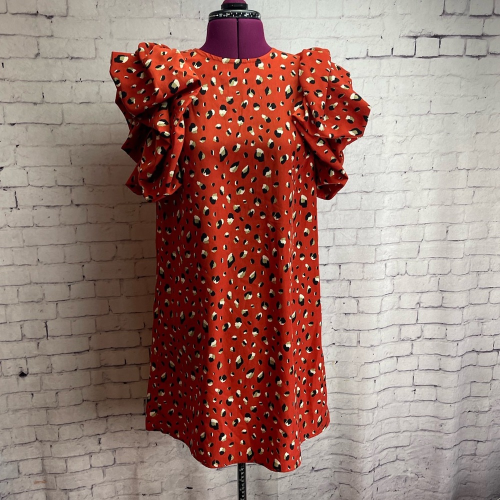 THML size small puff flutter sleeve leopard print shift dress